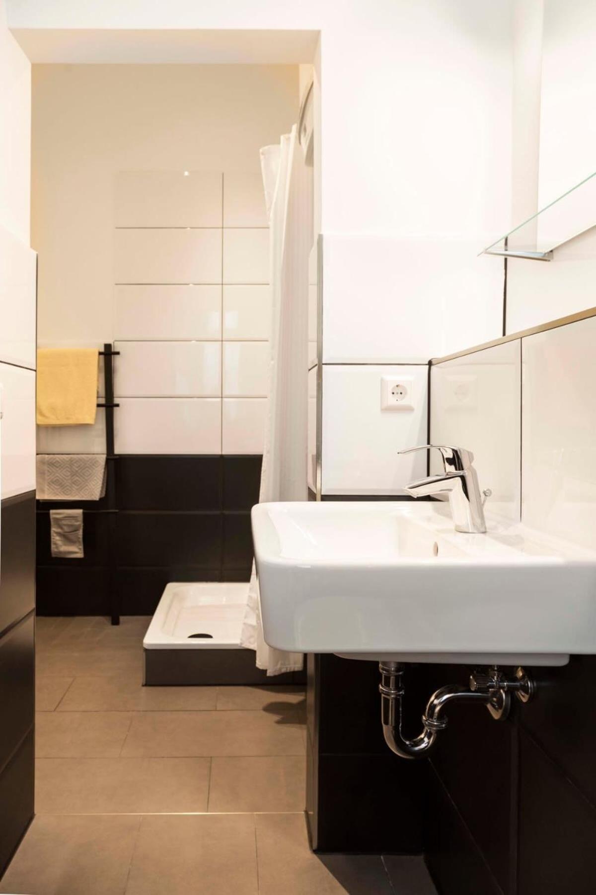 Spacious Family Apartment At Mauerpark Plus Selfcheckin Berlin Exterior foto