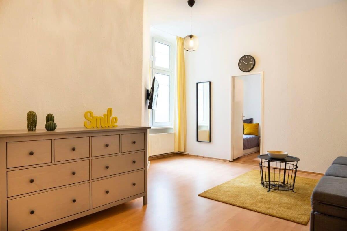 Spacious Family Apartment At Mauerpark Plus Selfcheckin Berlin Exterior foto